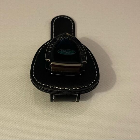 Land Rover Sunglass Holder for Car with Logo Black PU Leather NWT - Picture 5 of 9